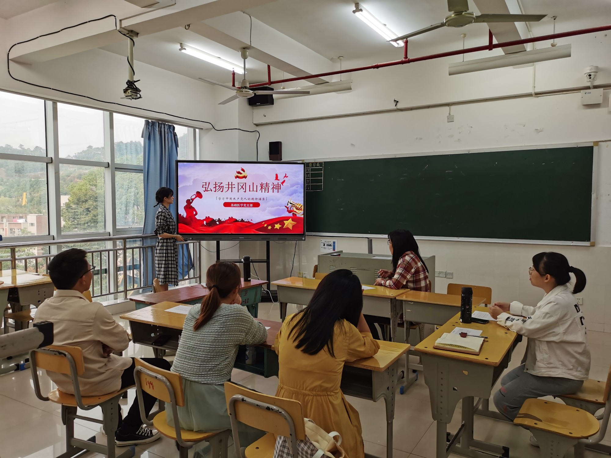 学习中国共产党人的精神谱系3.jpg
