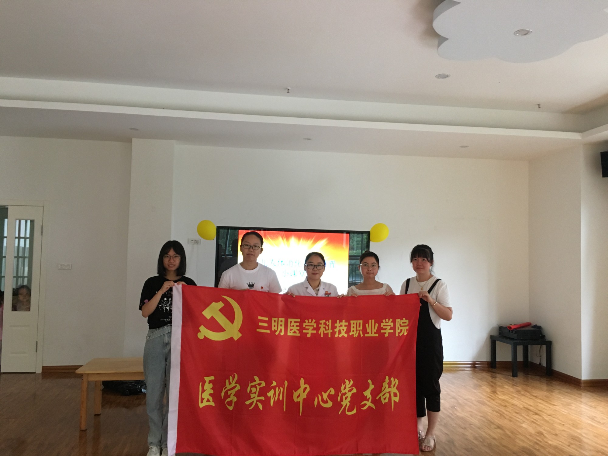 微信图片_202106031701381.jpg 微信图片_202106031701381.jpg