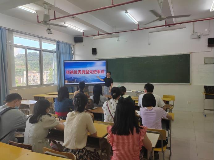 现场照片.jpg 现场照片.jpg
