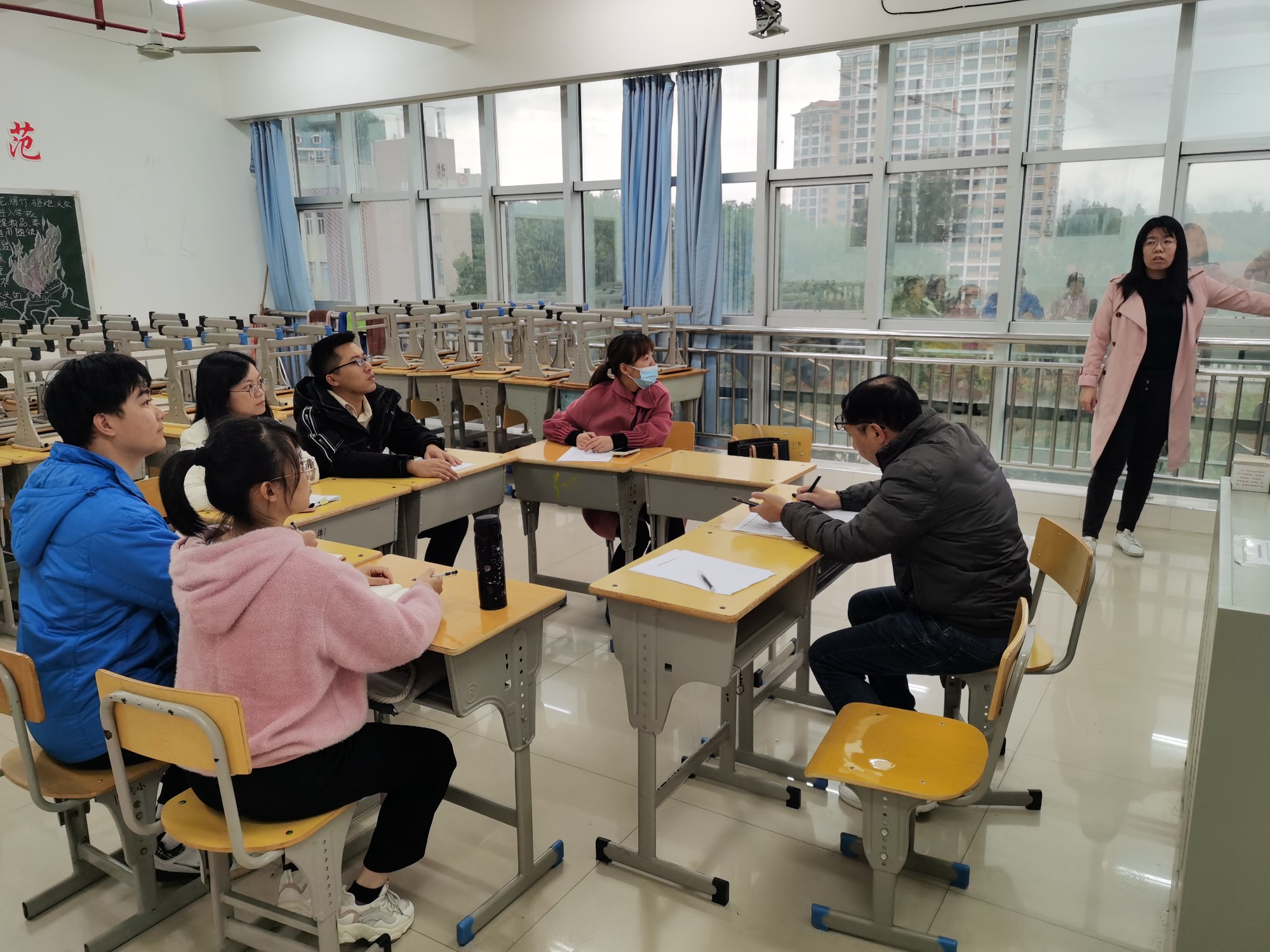 学习党的十九届六中全会精神4.jpg
