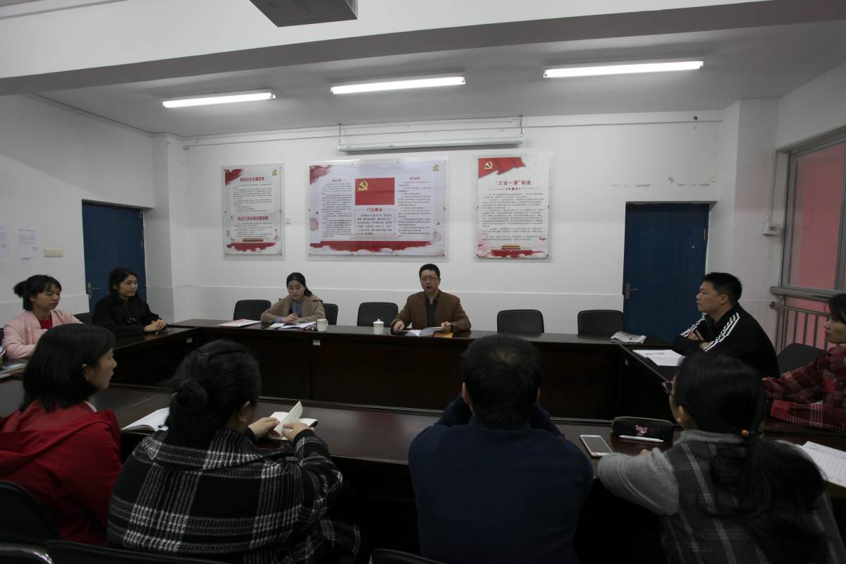 微信图片_20190325101838_编辑.jpg