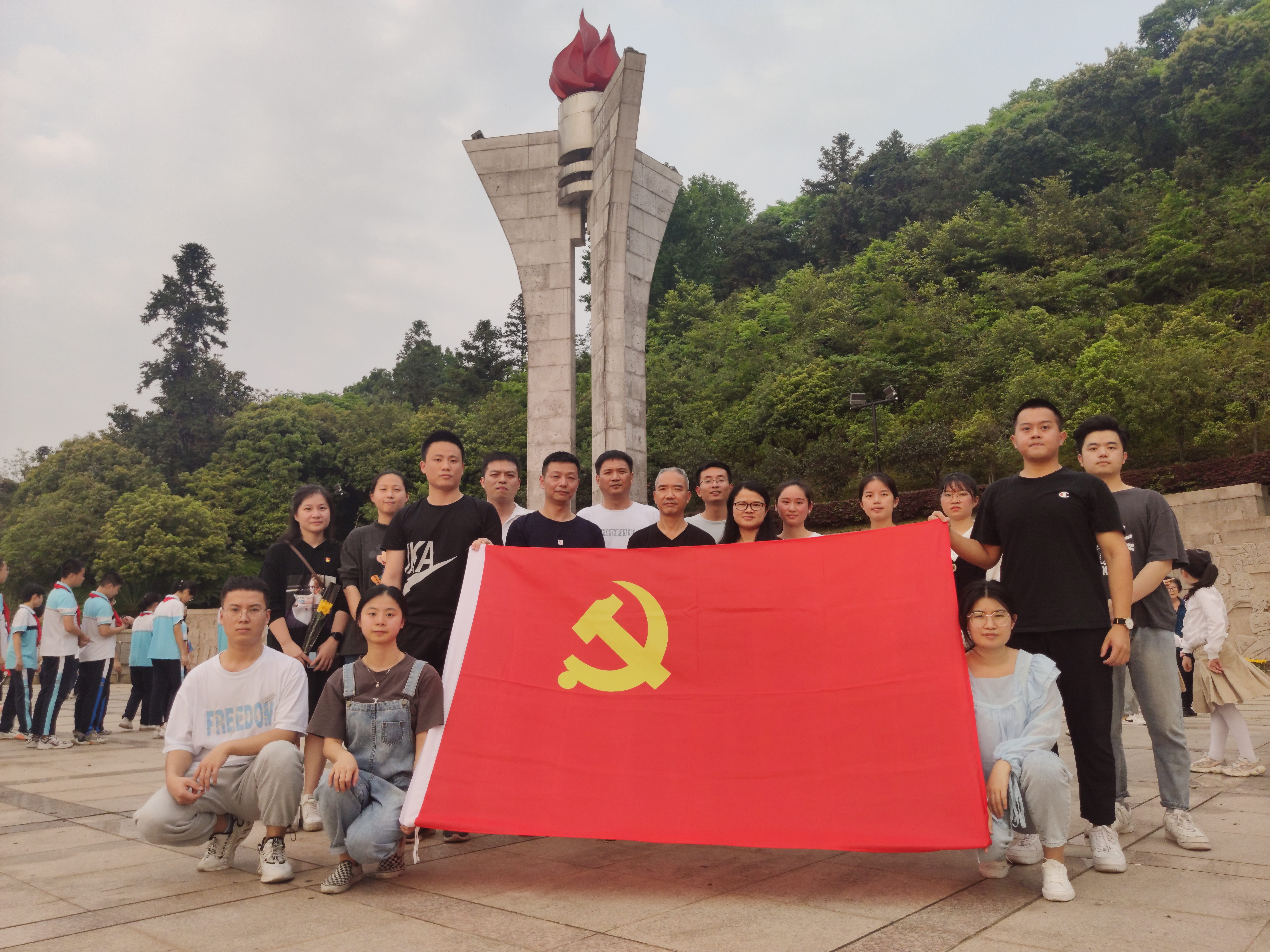 图片2.png 图片2.png