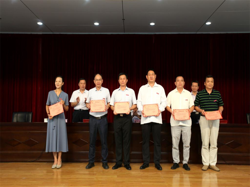 微信图片_20190918152529_编辑.jpg 微信图片_20190918152529_编辑.jpg