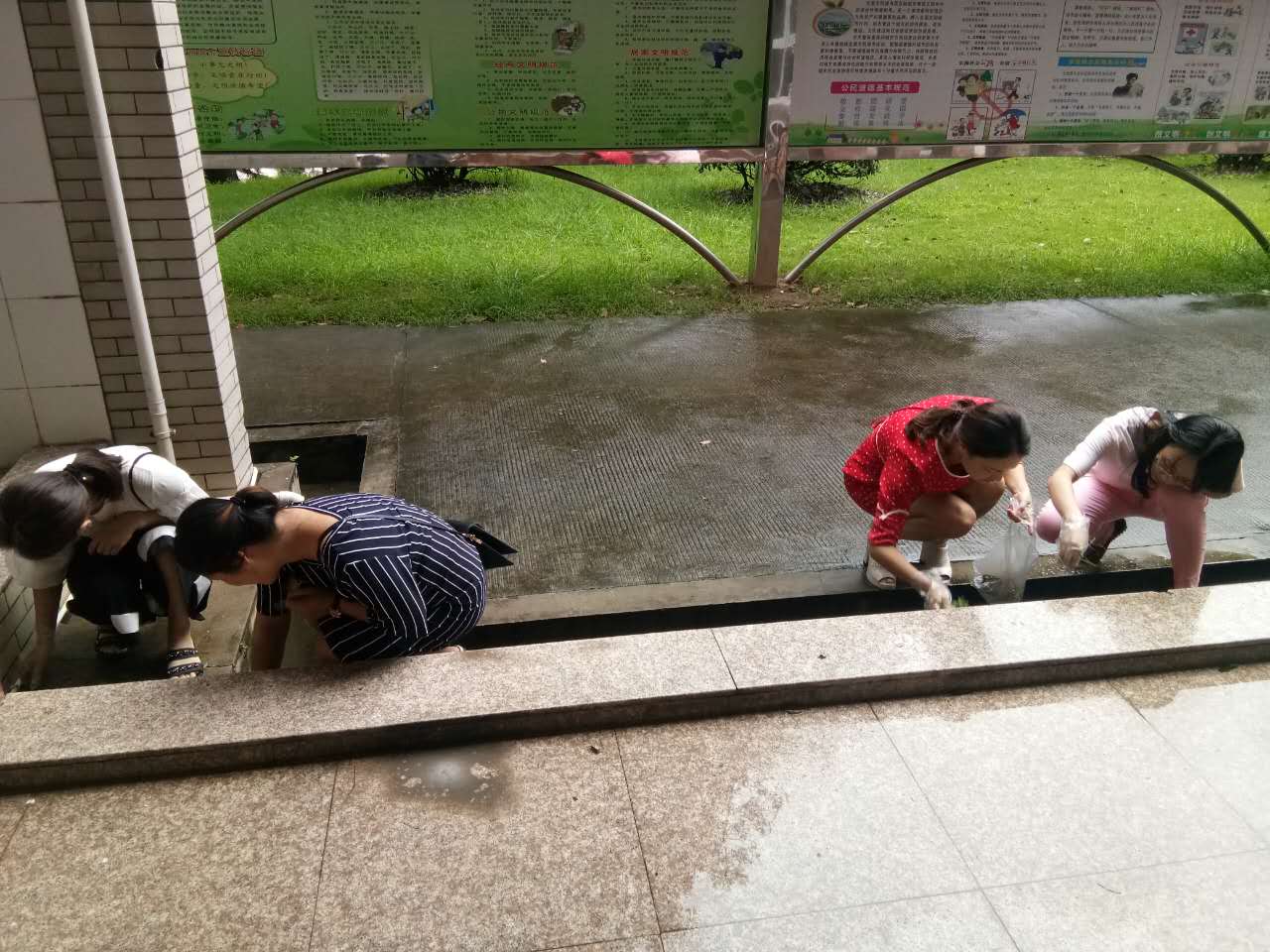 党员义务奉献日.jpg