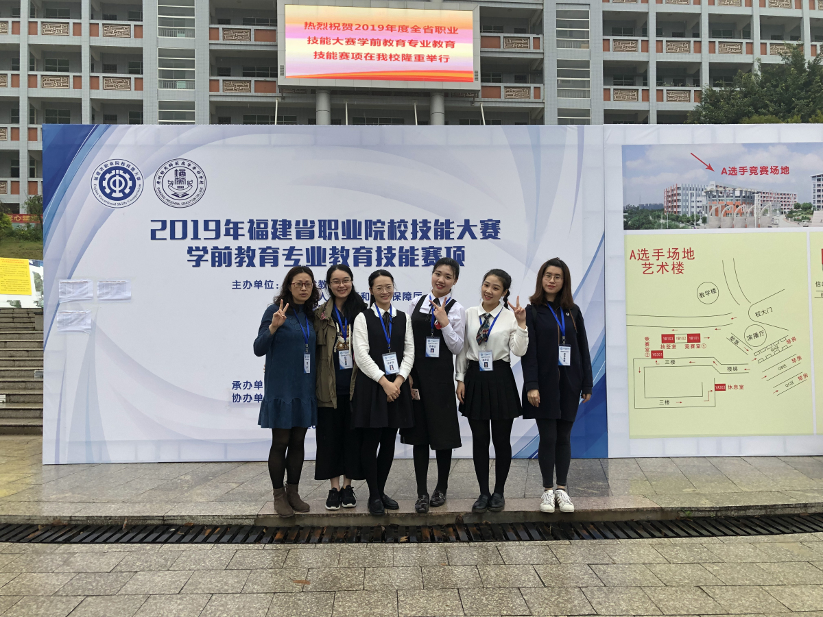 微信图片_20190425151102_编辑.jpg 微信图片_20190425151102_编辑.jpg