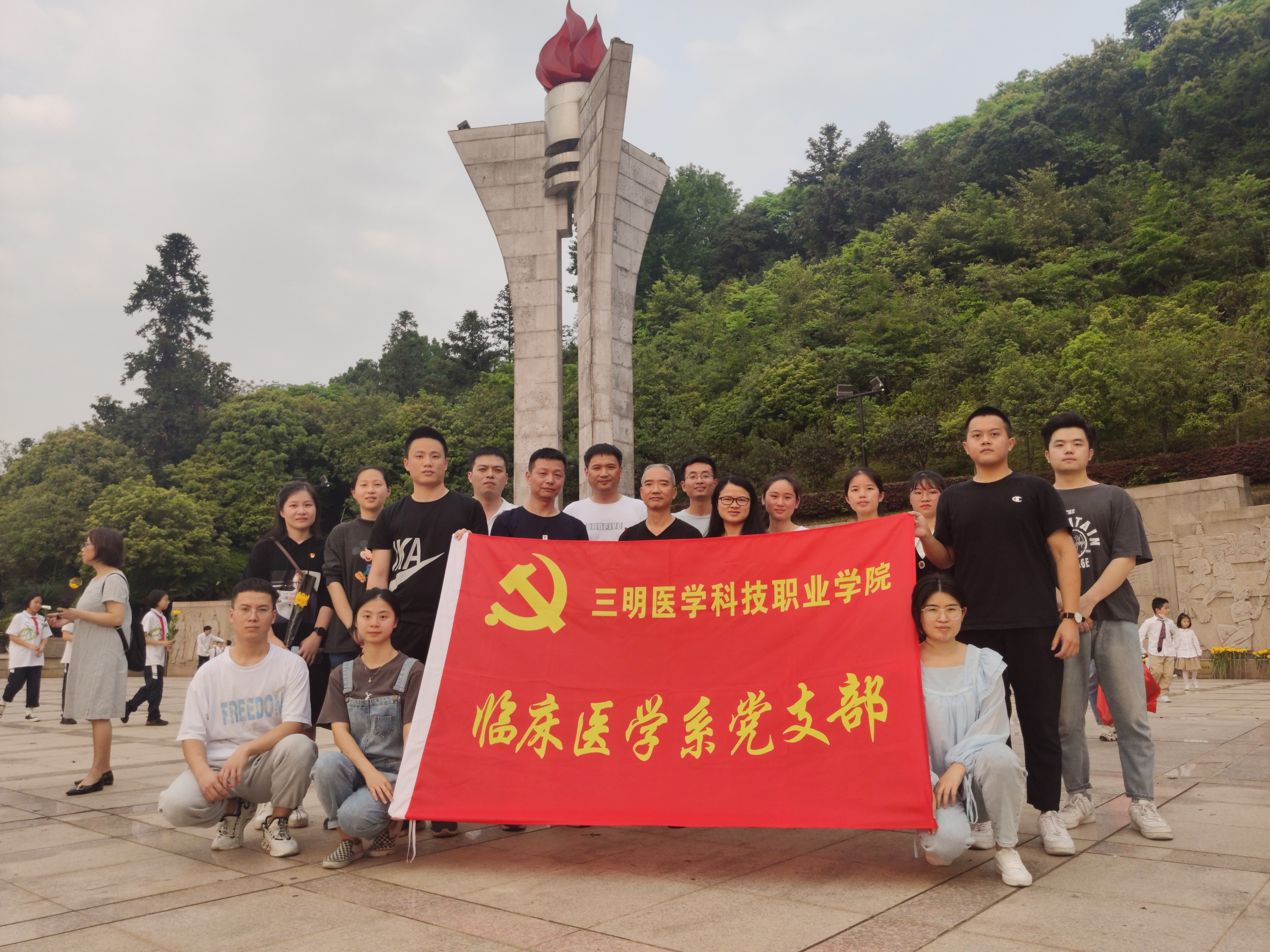 图片1.png 图片1.png