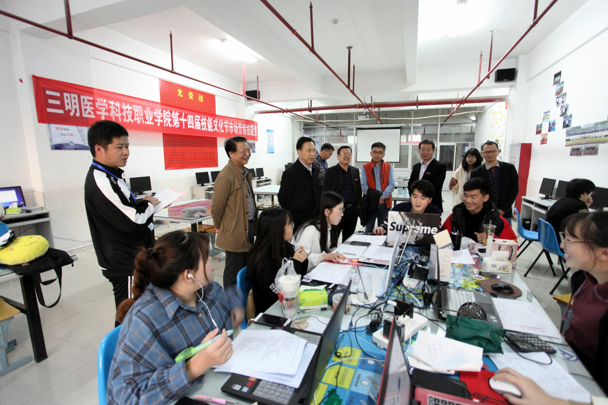 微信图片_20181203165642_编辑.jpg 微信图片_20181203165642_编辑.jpg